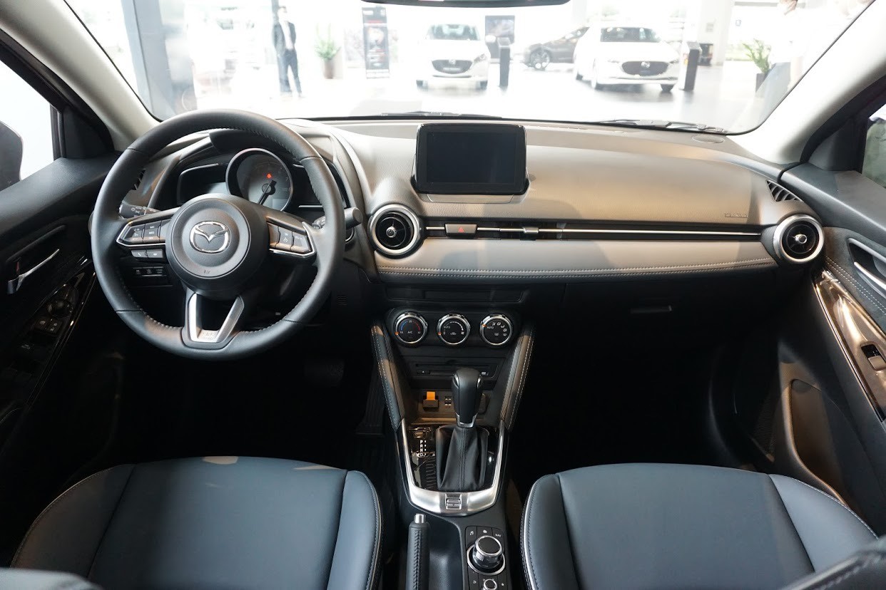 Giá xe New Mazda2 Luxury 2020 Giá Tốt